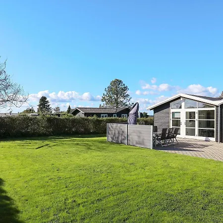 Holiday Hybenvaenget V Holiday home *